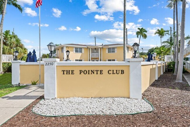 Building Photo - 5700 NE 22nd Way