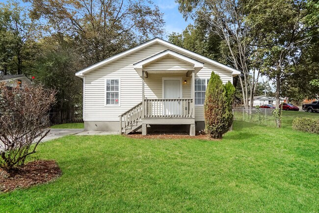 Primary Photo - 2332 2nd Ave S