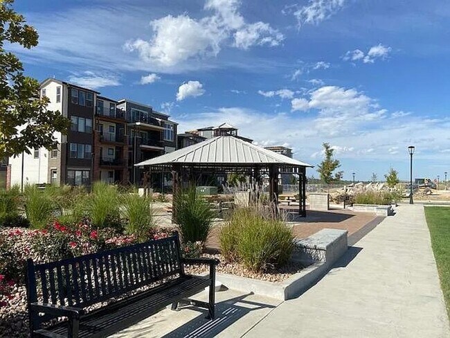 Building Photo - 514 Promenade Dr