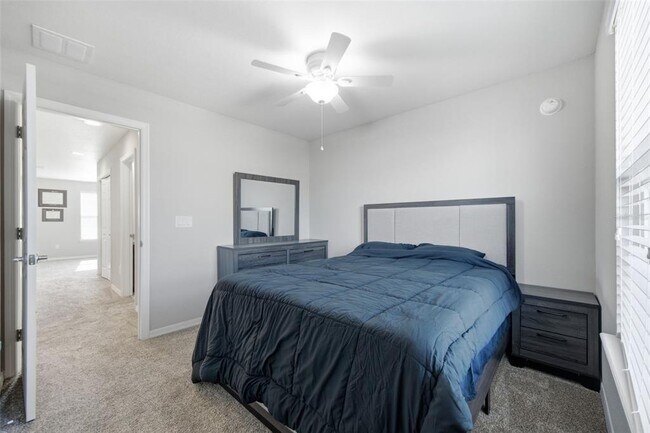 Building Photo - 9649 Tocobaga Pl