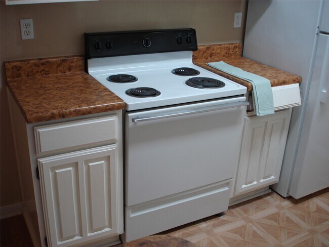 Building Photo - 12955 Woodforest Blvd