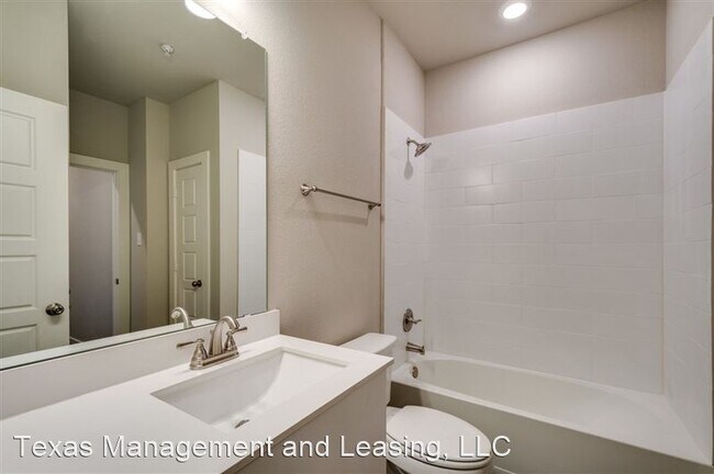 Building Photo - 714 Fallow Dr