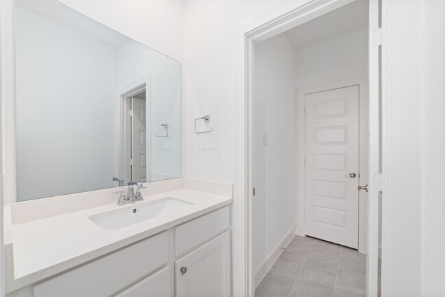 Building Photo - 32018 Crested Knl Ct