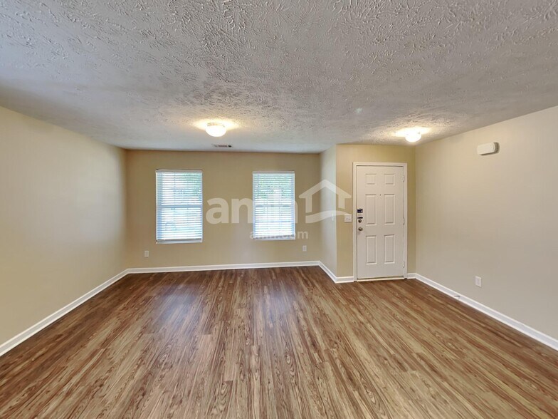 Building Photo - 1022 Gannett Rd