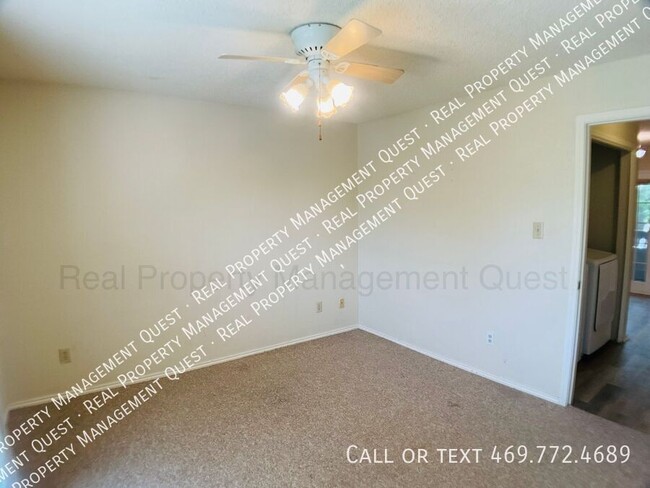 Building Photo - 2101 St Michaels Dr