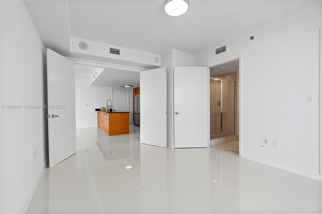 Building Photo - 50 Biscayne Blvd