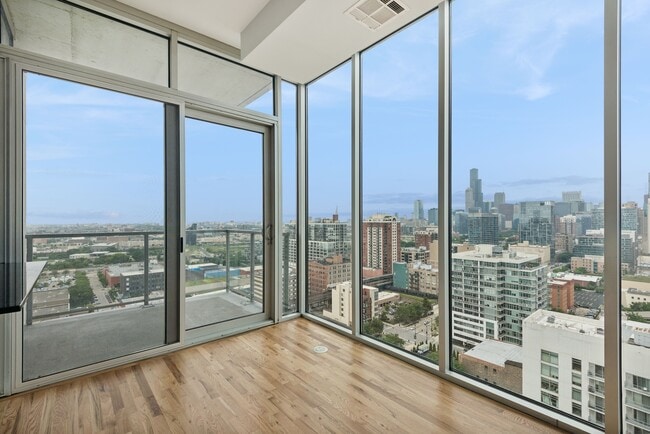 Building Photo - 1720 S Michigan Ave