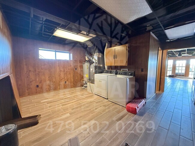 Building Photo - 3 Bed/ 2 Bath Home in Greenland/South Faye...