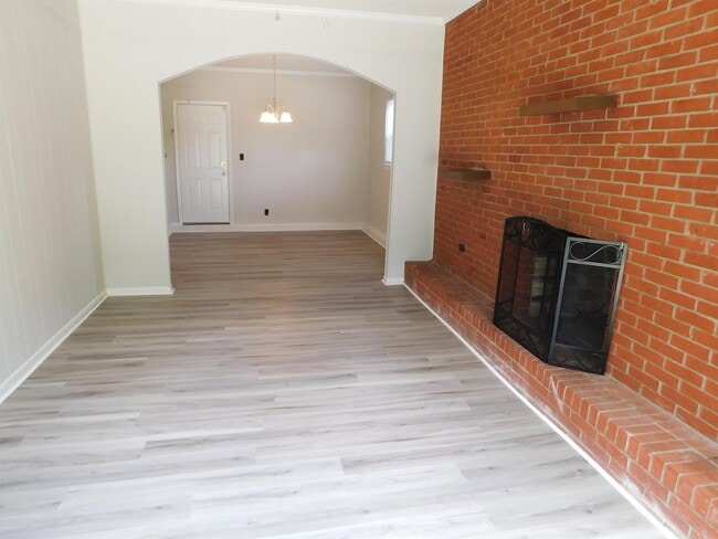 Building Photo - 712 National Dr