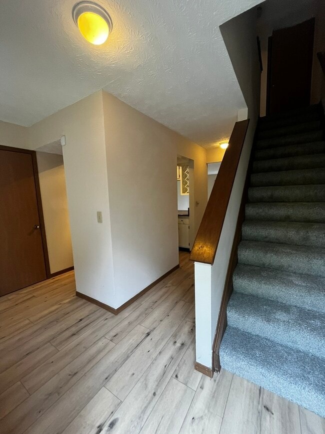 Building Photo - 5894 Aqua Bay Dr