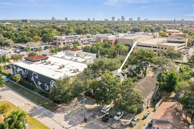 Building Photo - 3810 W Cleveland St