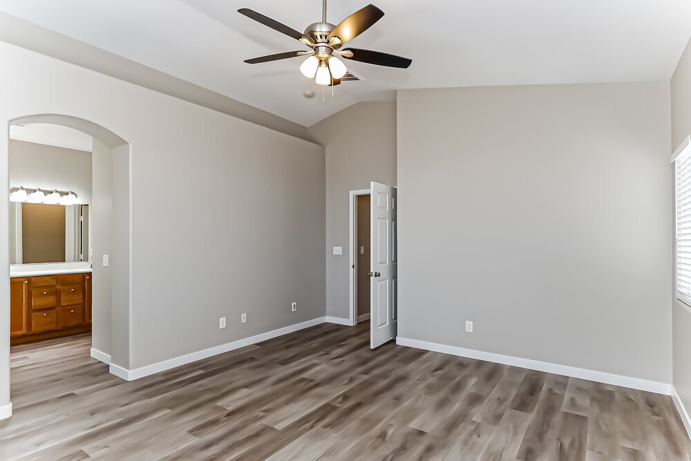 Building Photo - 1935 Tanner Valley Cir