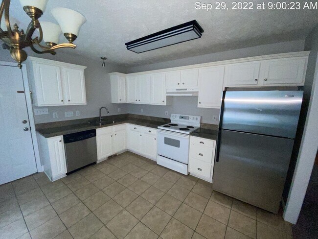 Building Photo - 5617 Middlefield Pl