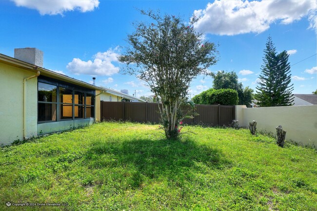 Building Photo - Beautiful 3 Bedroom 2 Bath Home in Cypress...