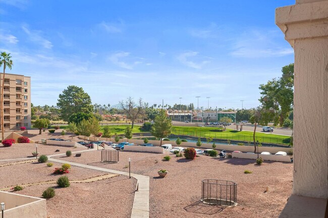 Building Photo - 7910 E Camelback Rd