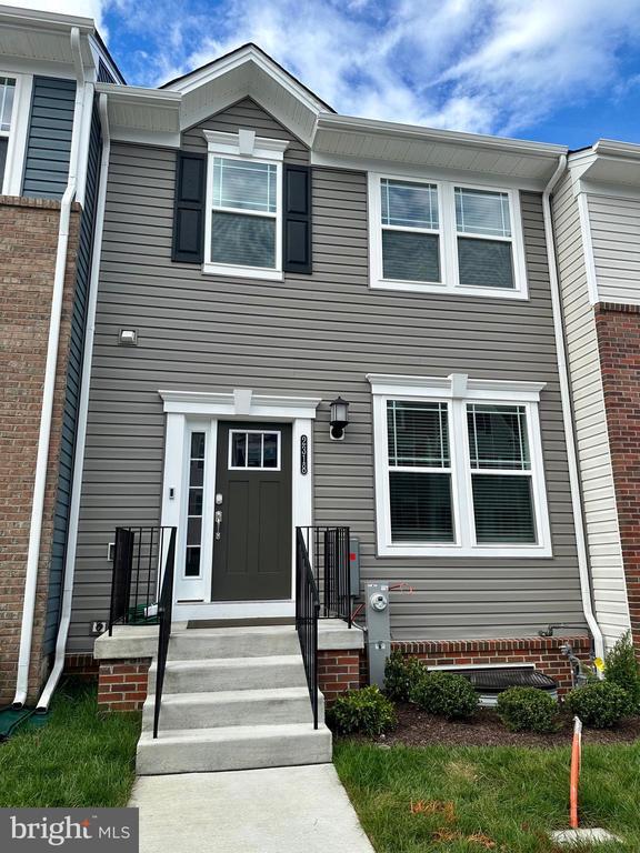 Building Photo - 2318 Woodlands Rd