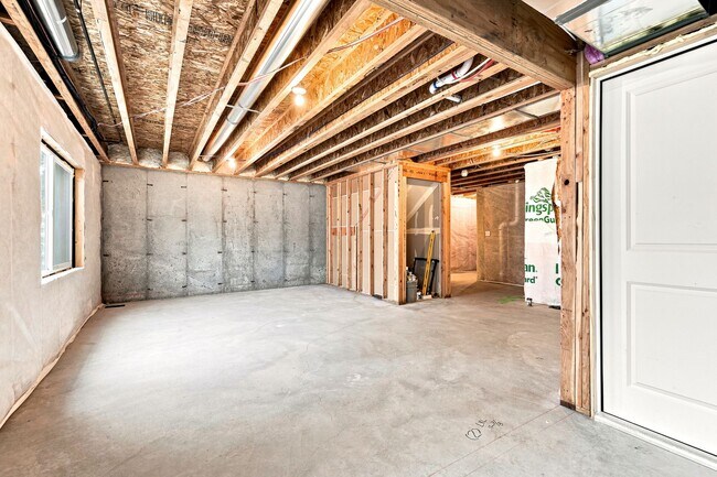 Building Photo - 3 Bedroom 2.5 Bathroom Townhome in Bluffdale!