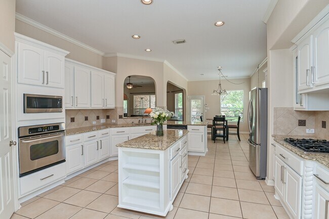 Building Photo - 7218 Spring Run Ln