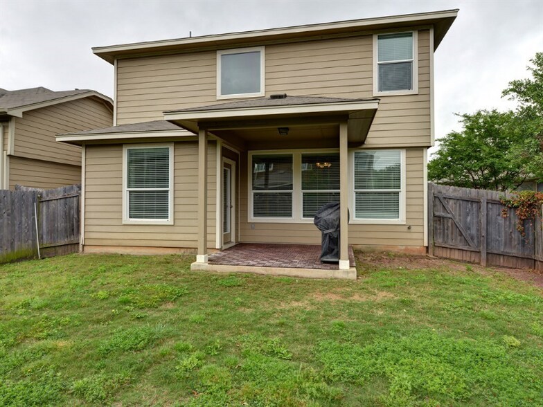 Building Photo - 8725 White Ibis Dr