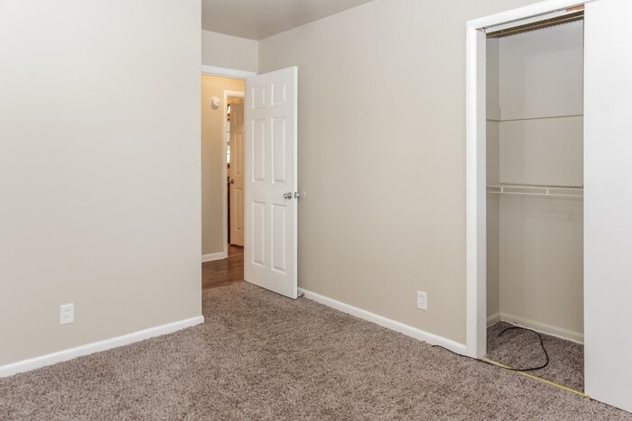 Building Photo - 3304 Reynolds Dr NW