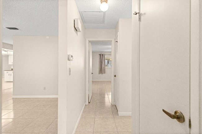 Building Photo - 8665 SW 94th St
