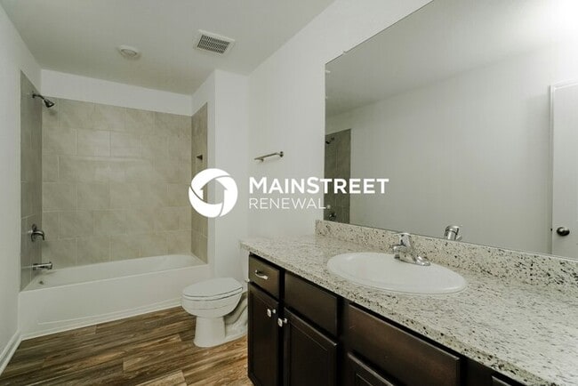 Building Photo - 4 Bedroom Pet-Friendly Home in New Braunfe...