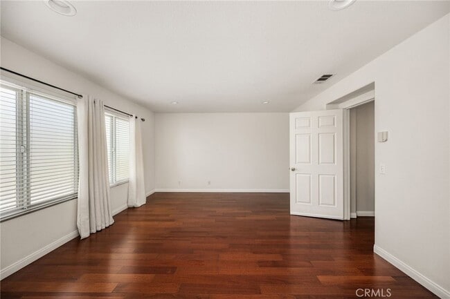 Building Photo - 4867 Tremezzo Dr