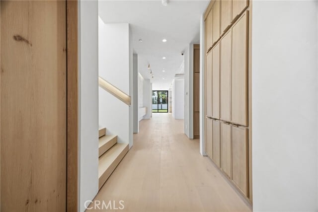 Building Photo - 4827 Stansbury Ave