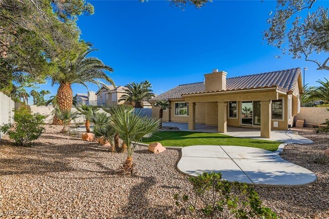 Building Photo - 8985 McLeod Dr