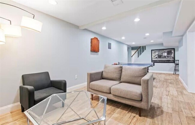 Building Photo - 2596 Dawn Dr