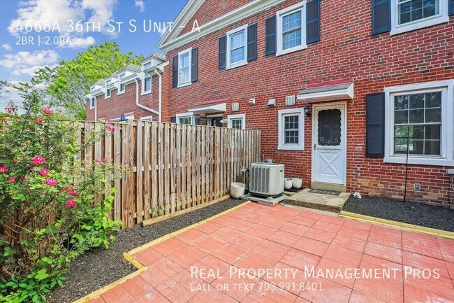 Building Photo - 4666A 36th St S Unit-A