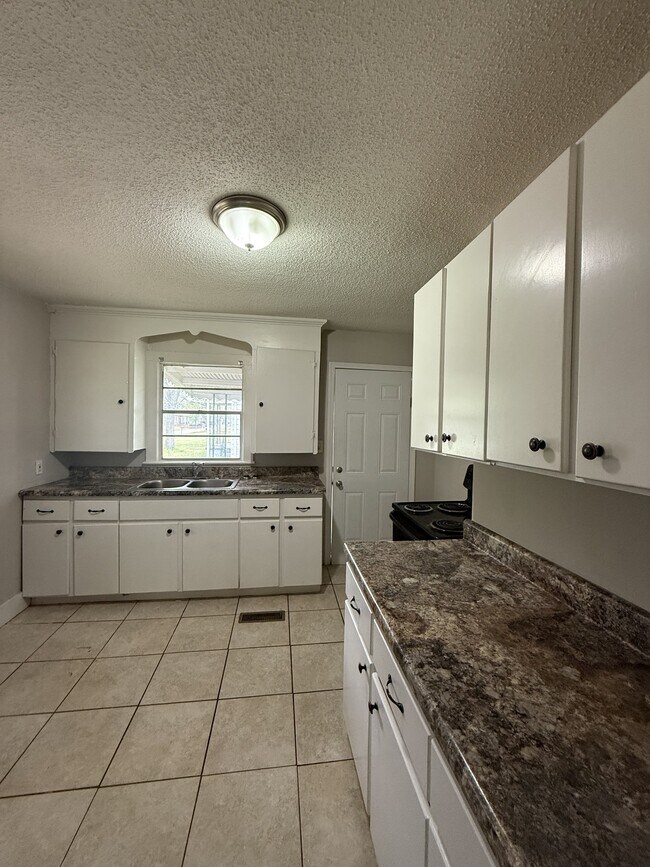 Building Photo - 5107 5th St N