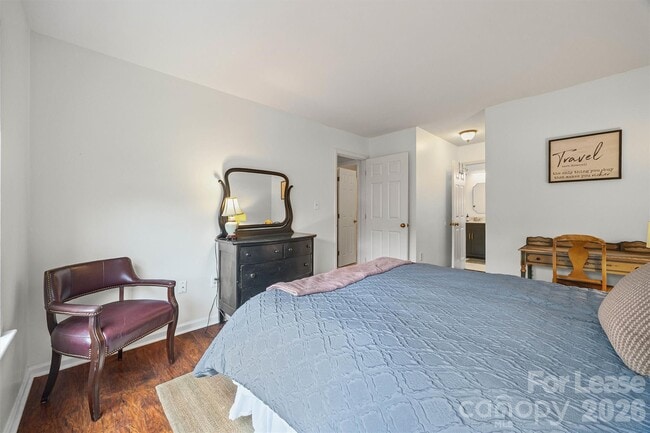 Building Photo - 5003 Sharon Rd