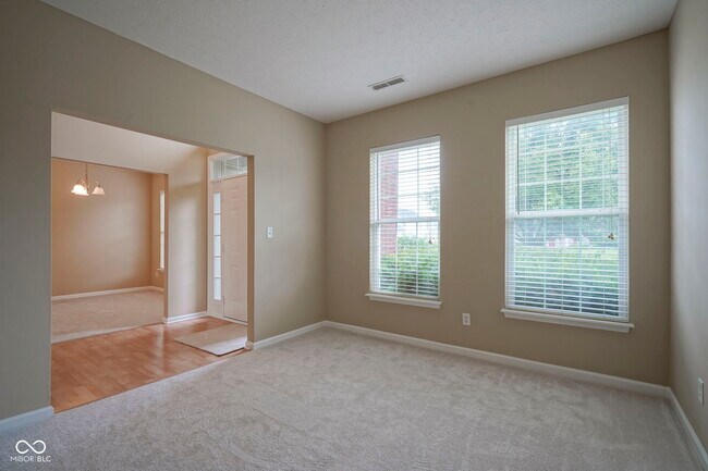 Building Photo - 14170 Royalwood Dr