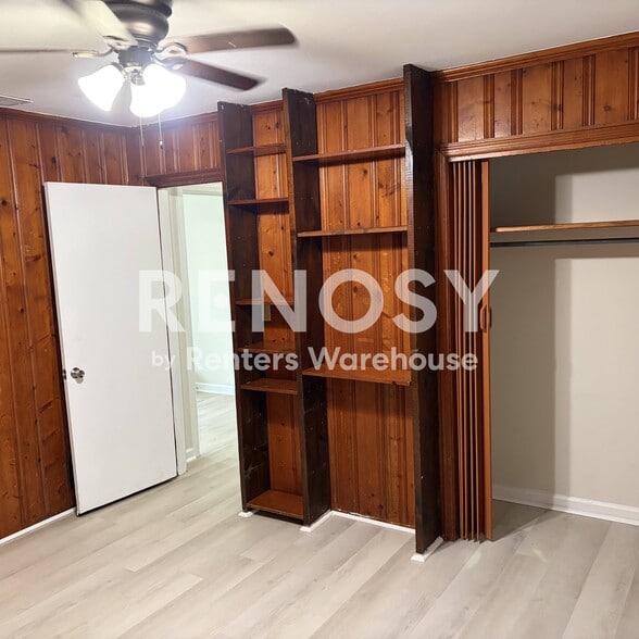 Building Photo - 3086 Jett Dr
