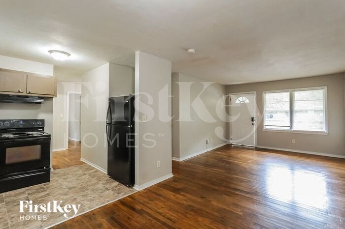 Building Photo - 876 Bolton Pl NW