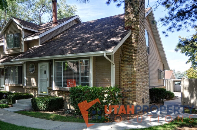 Building Photo - 687 E Countryside Ct