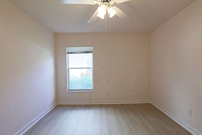 Building Photo - 13927 Lily Pad Cir