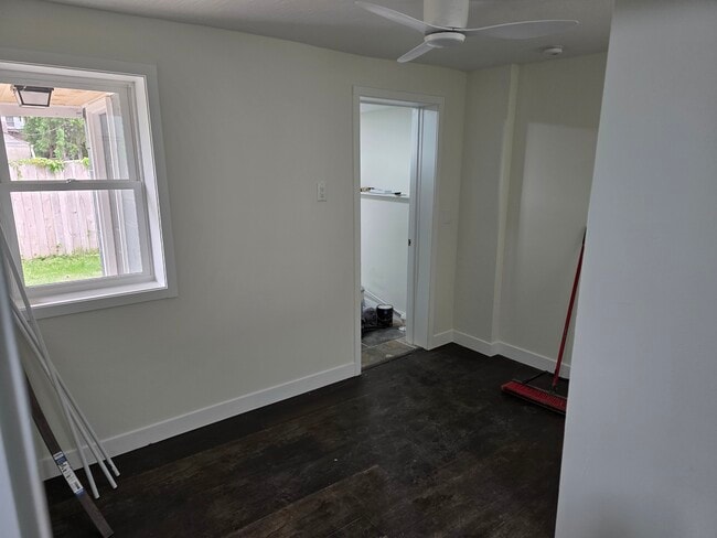 Building Photo - 2129 Eddystone Ave