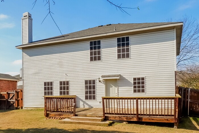 Building Photo - 8003 Mosstree Dr