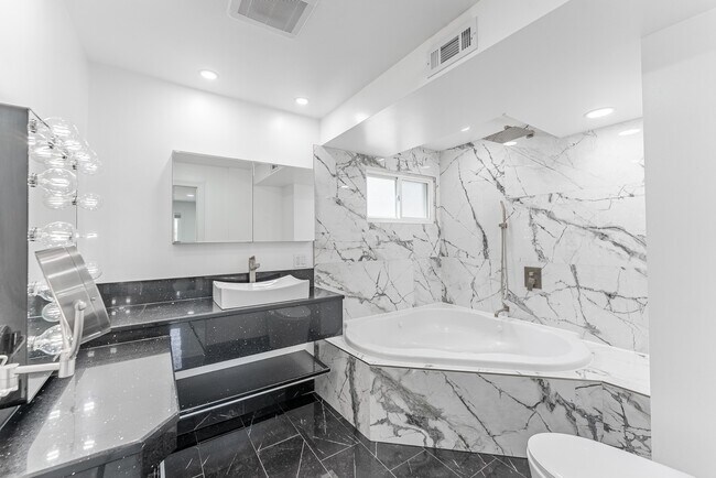 Building Photo - 22819 Davy Ct