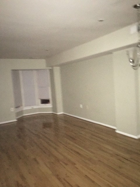 Building Photo - 767 3rd St NE