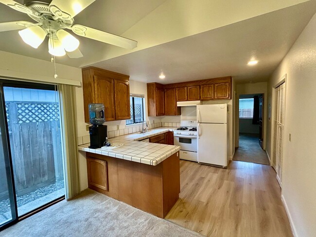 Primary Photo - 2 Bedroom Duplex Close to Downtown Morgan ...