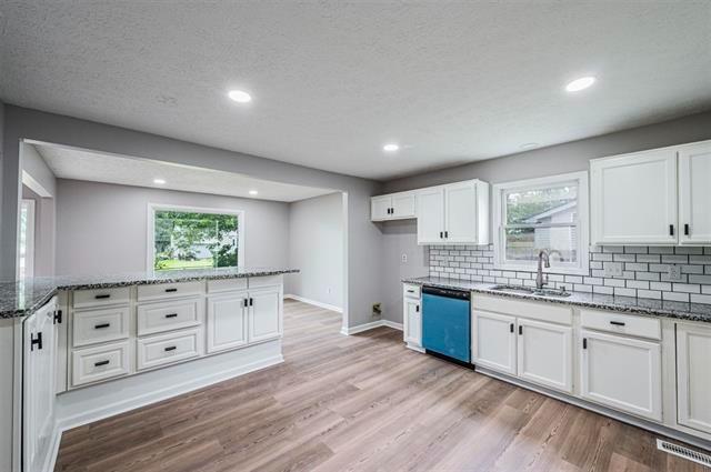 Building Photo - 1211 Derek Dr