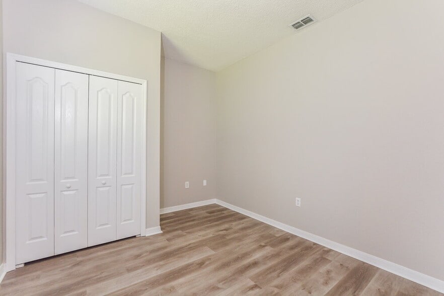 Building Photo - 10109 Granite Bay Dr