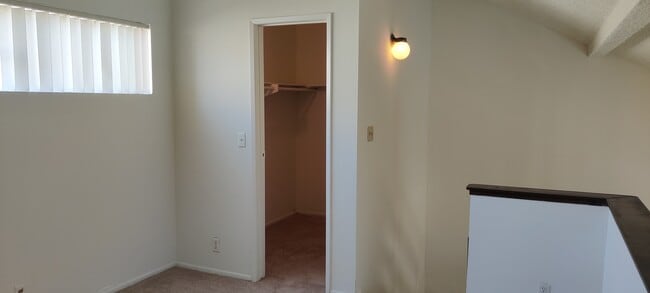 Building Photo - 6827 Whitsett Ave