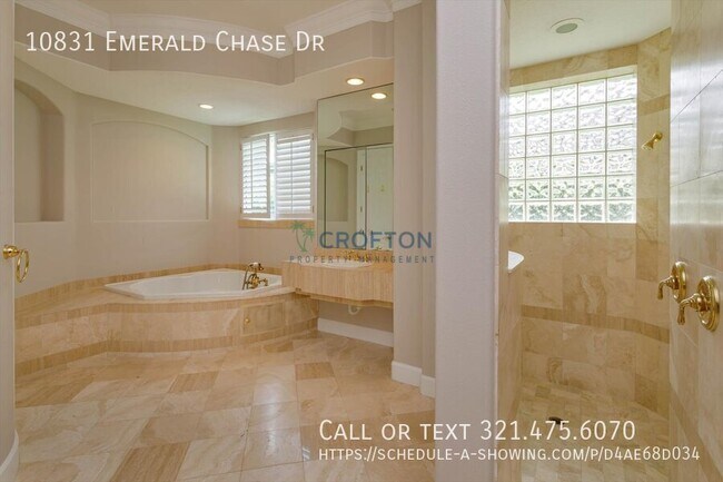 Building Photo - 10831 Emerald Chase Dr