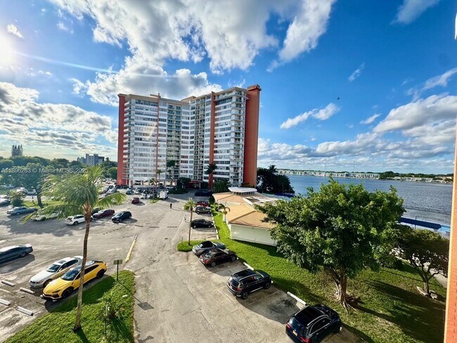 Primary Photo - 1351 NE Miami Gardens Dr