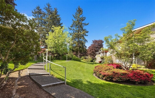 Building Photo - 6341 Sand Point Way NE