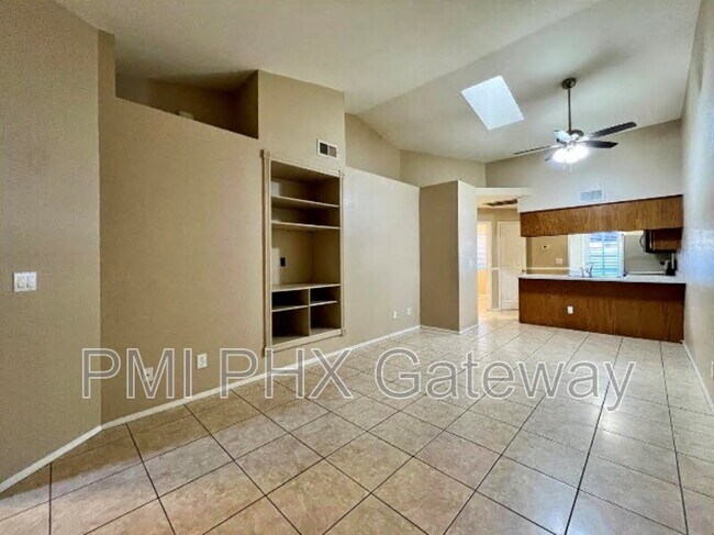 Building Photo - 170 E Guadalupe Rd